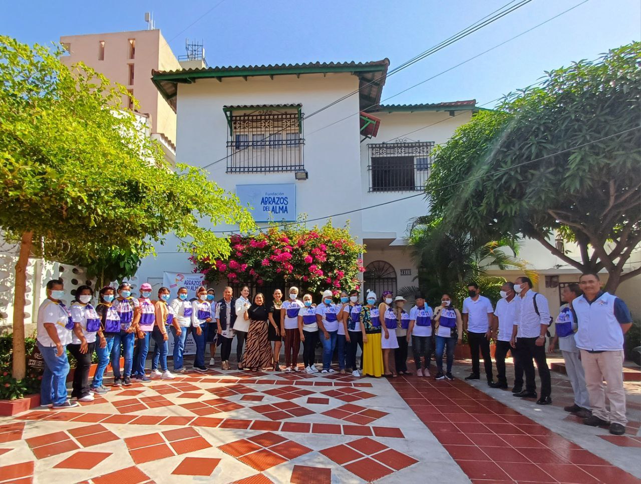 40 mujeres con diagnóstico de cáncer ¡Cumplen el sueño de nivelar sus estudios!